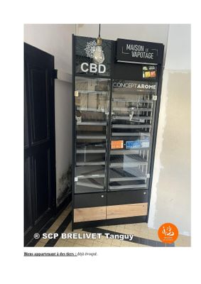 UN Meuble DE Liquide Vapotage