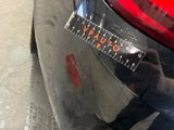 a sticker on the rear of a car that says vauxo