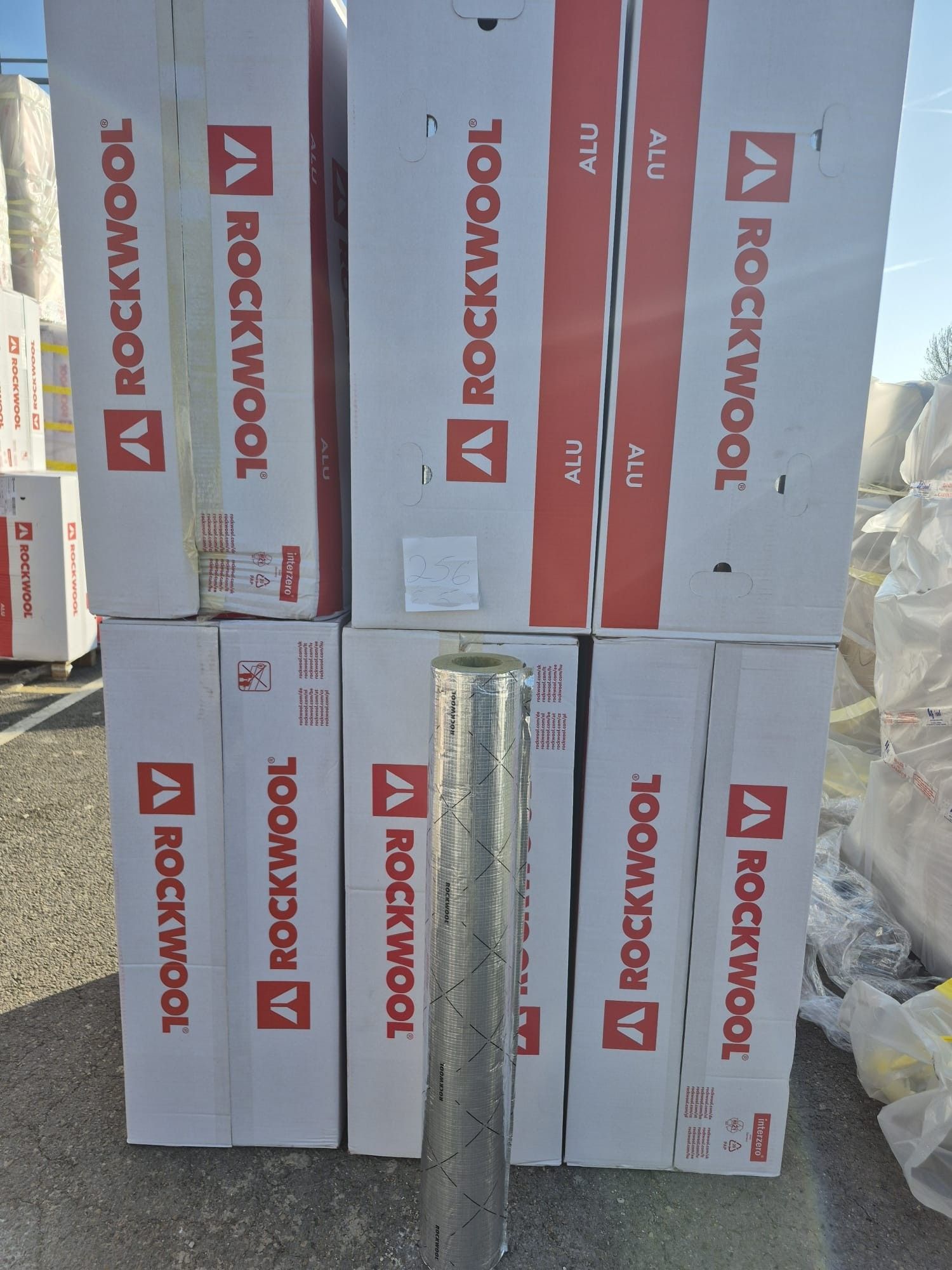 Lot d'environ 168ml de rouleau isolant alu Marque : Rockwool…