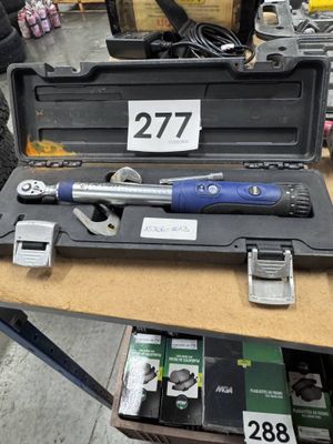 Une clef dynamométrique EXPERT - Photo 1