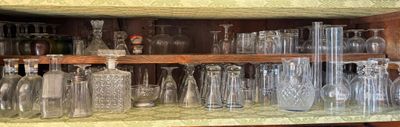 LOT en verre et cristal comprenant des verres de toutes sort… - Photo 1