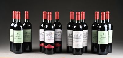 six bouteilles de vin sont alignées sur une table