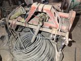 a picture of a machine that is sitting in a garage