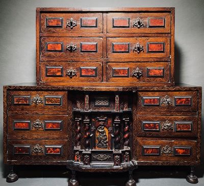 Cabinet en bois à deux corps en marqueterie de bois, filets …