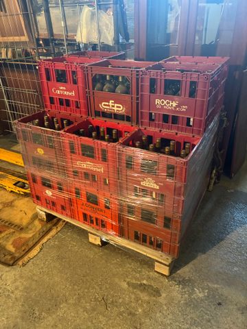 Stock de vins : environ 257 bouteilles de vin rouge Carroussel Vi