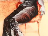un tableau représentant une femme en robe noire assise sur une chaise