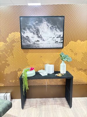 Console COCO MAISON en bois noir (pv 279€) avec encadrement … - Photo 1