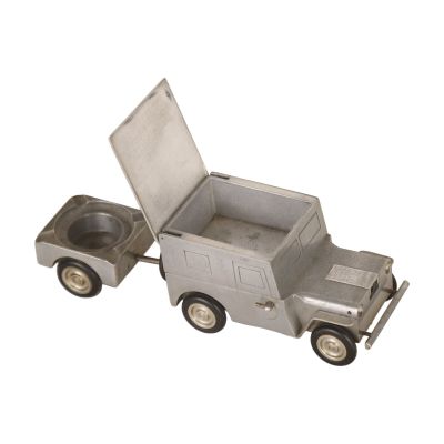 un camion miniature équipé d'une glacière à l'arrière