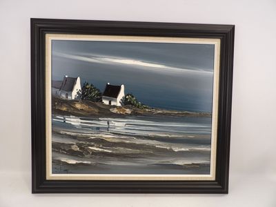 peinture à l'huile encadrée représentant une scène de plage avec un phare au loin