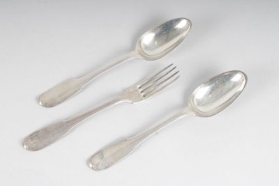 Deux cuillers et une fourchette, modèle uniplat, gravé ''B''… - Photo 1