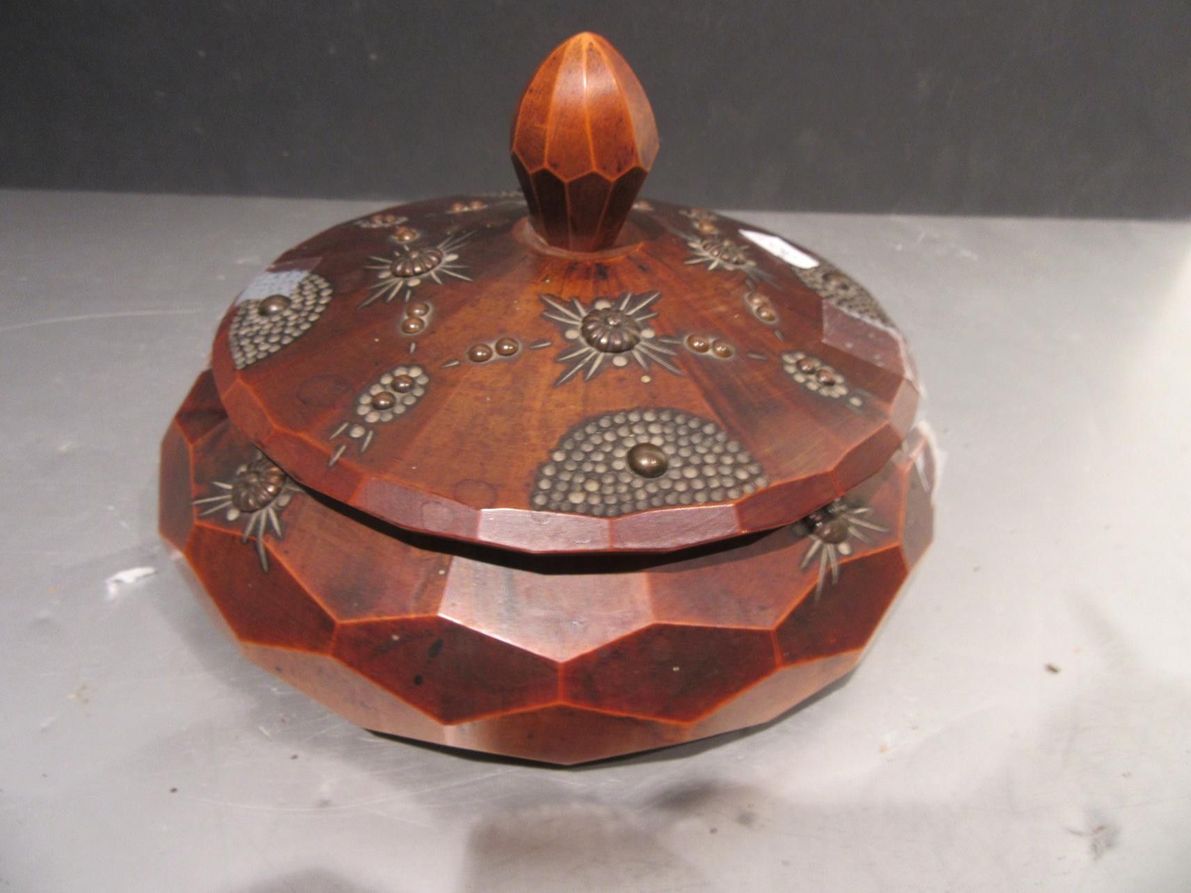 Objets d'art & Curiosités