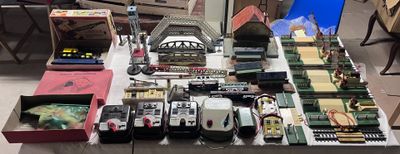 JEP – HORNBY, LR et divers Ecartement 0 – gros lot d’accessoires dont  - Photo 1