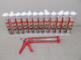 plusieurs pots de peinture et un coupe-tube posés sur une table