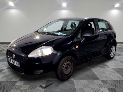 FIAT - PUNTO 1.3 8V 65 CULT - ES - Mise en service: 30/12/20…