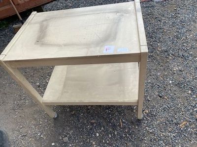 a table that has a glass top on it