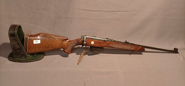 Catégorie C : Carabine PARKER HALL sur mécanisme ENFIELD. Calibre