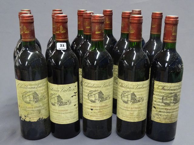 CHATEAU VALROSE : 15 bouteilles SAINT ESTEPHE, année 1989, dont 3...