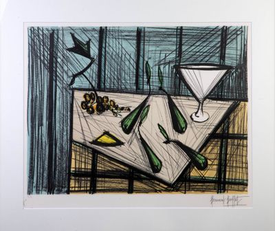 un dessin représentant une table sur laquelle se trouvent un verre à vin et une bouteille