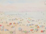 il y a beaucoup de monde sur la plage, avec des parasols dans l'eau
