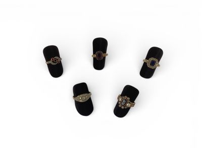 Lot de 5 bagues en or 18K. Vers 1900 dont Serties de pierre … - Photo 1