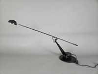 FASE Lampe de bureau à balancier en métal laqué noir (photo 4)