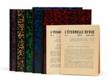 un lot de trois livres posés les uns à côté des autres sur une table