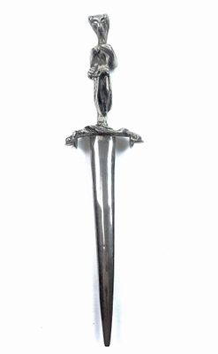 Stylet ancien en métal du 19ème représentant une figure sata…