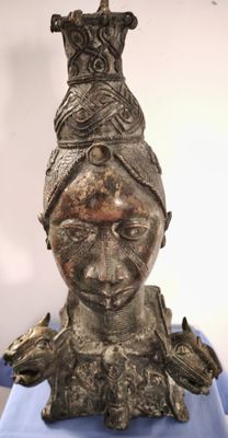 Afrique : divinité au long cou et animaux fantastiques (30xH…