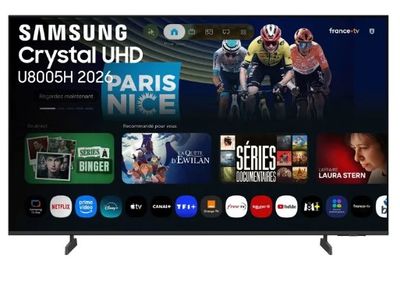 un gros plan d'une Smart TV sur fond blanc