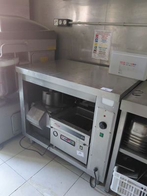 Table avec plateau chauffant en inox - Long. :  120 cm env. - Photo 1