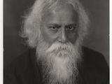 une vieille photo en noir et blanc représentant un homme à la longue barbe