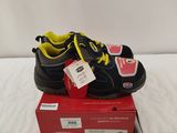 brand new in box nike air max black / yellow