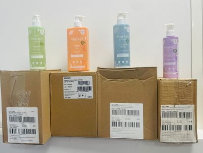 lot de 24 lotions pour bébé de marque AGGAPI - réparties sur…
