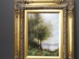 une peinture à l'huile représentant un paysage avec des arbres et un lac en arrière-plan