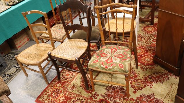 Lot de 7 chaises dépareillées