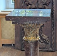 Sellette "colonne" en marbre rouge veiné, laiton ou bronze d… (photo 3)