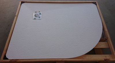 a picture of a piece of white paper on a pallet