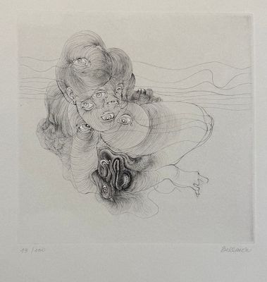 dessin au crayon représentant une femme tenant un bébé dans ses bras