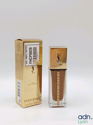 Fond de teint liquide Yves Saint Laurent