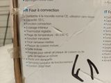 a box that has a picture on it with instructions on it