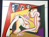 un tableau représentant une femme assise sur une table