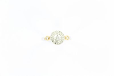 une image représentant un diamant en forme de poire sur fond blanc