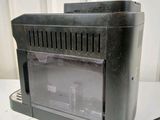a toaster that is sitting on a table