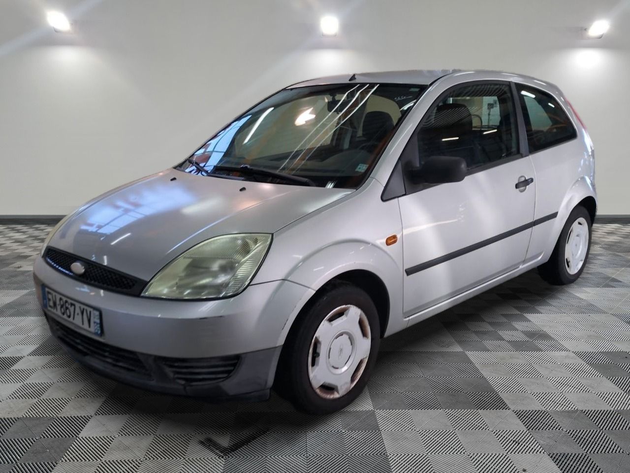 FORD - FIESTA 1.3I SENSO - ES - Mise en service: 29/09/2004 …
