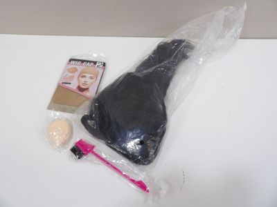 Perruque avec bonnet de perruque. - Photo 1