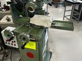 une image d'une machine dans une usine