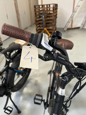 Vélo électrique NCM MIAMI 26 - Photo 1