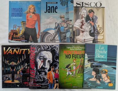 un grand nombre de livres posés sur une table