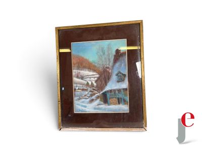 une photo d'une photo d'une maison dans la neige