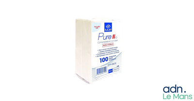 une photo d'une boîte de savon « Pure W » sur fond blanc